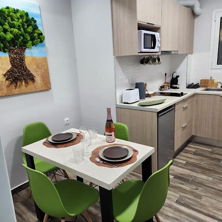 Cozy Apartment Metaxourgeio Greendom Athén Kültér fotó